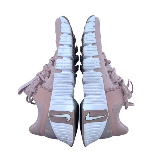 New Women’s Nike Free Metcon 5 Pink Size 9.5 - Picture 3 of 9